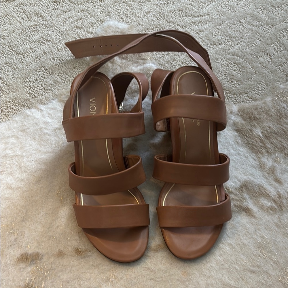 Vionic Blair Brown Leather Sandals with Ankle Strap